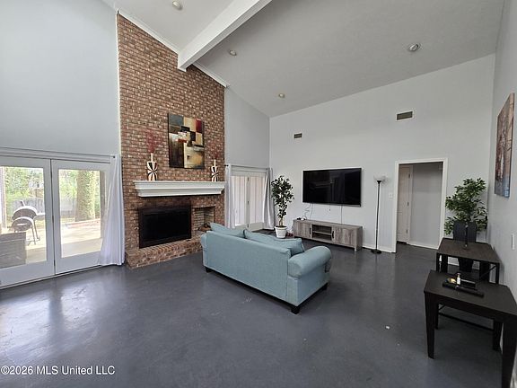 5th image of 5422 River Thames Rd