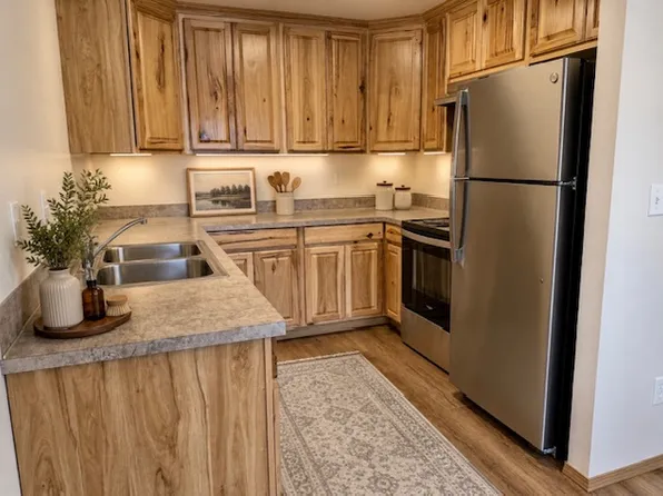 1410 W Prasch Ave, Yakima, WA 98902