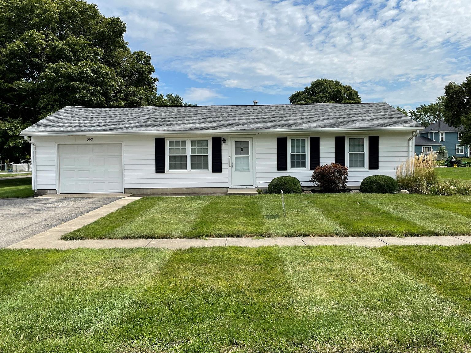 309 N Newton St, Goodland, IN 47948 Zillow