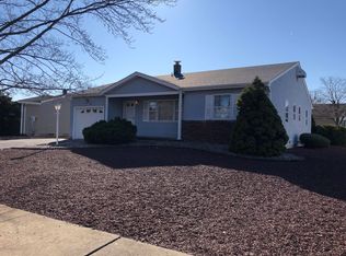 48 Oakfield Rd, Toms River, NJ 08757