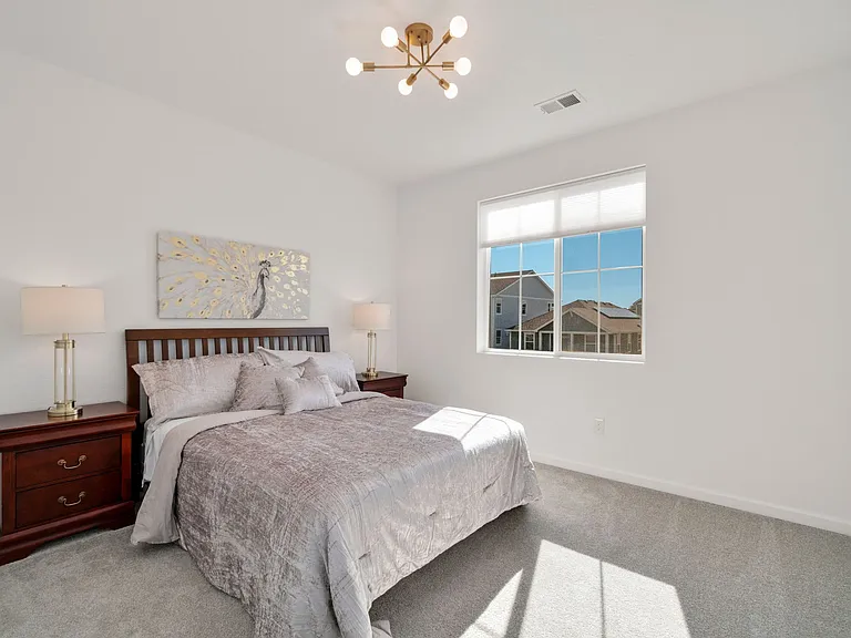 2nd Upper Bedroom w/ Queen Sized Bed
