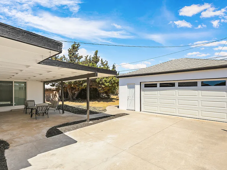 12662 Woodland Ln — Photo 30