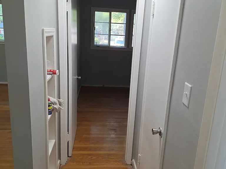 1916 Manteo Ct — Photo 13