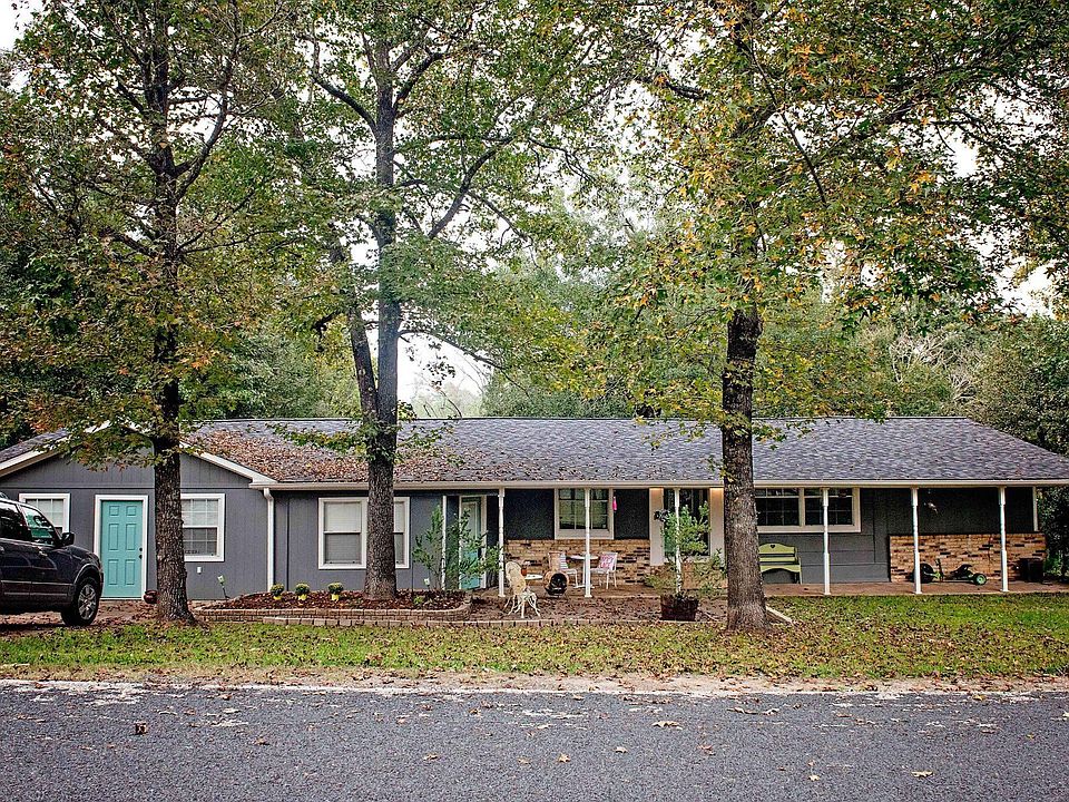 1st image of 3245 Majestic Dr