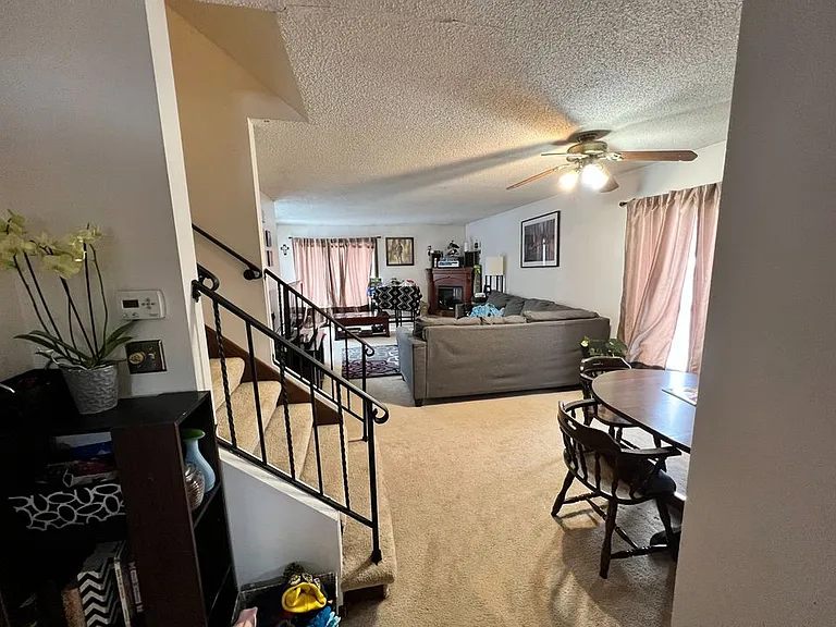 1163 County Road B W — Photo 5