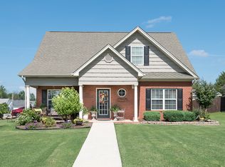 715 N Peppercorn Ln, Rossville, GA 30741