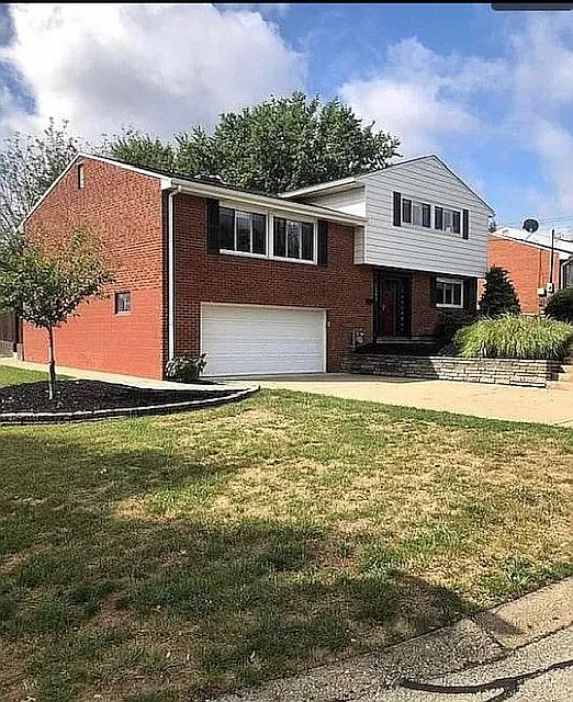 1283 Cardinal Dr photo 1