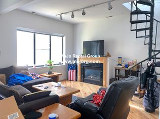 2512 N Southport Ave #CH2, Chicago, IL 60614