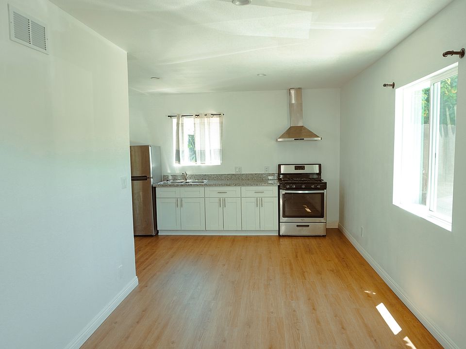 1st image of 205 E Louise St #A