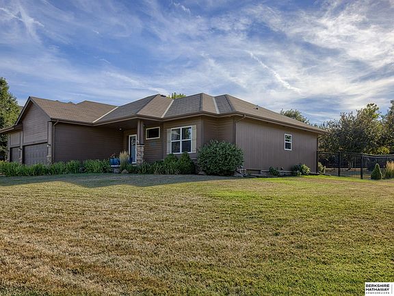 3rd image of 5156 S 197 Avenue Cir