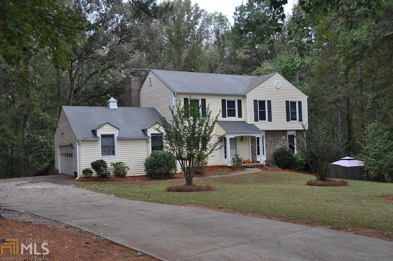 150 Kingswood Dr photo 1