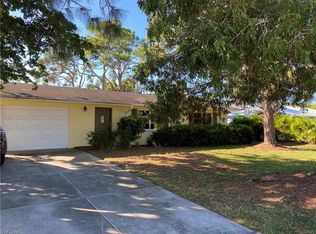 1074 Pompei Ln, Naples, FL 34103