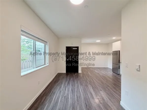 1545 NE 41st Ave Unit 105, Portland, OR 97232