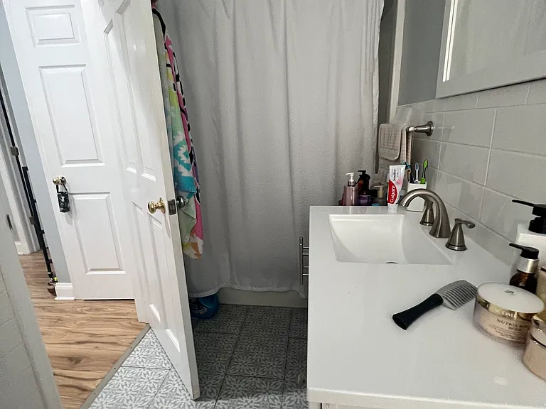 168 West Ave #2B — Photo 4