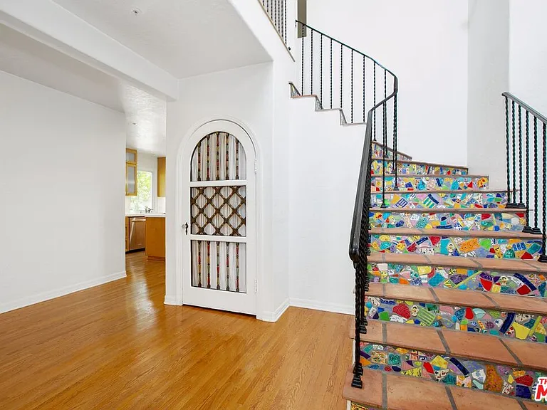 333 S McCarty Dr — Photo 3