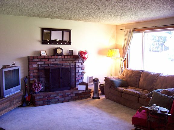 2nd image of 4617 NW Division Ave