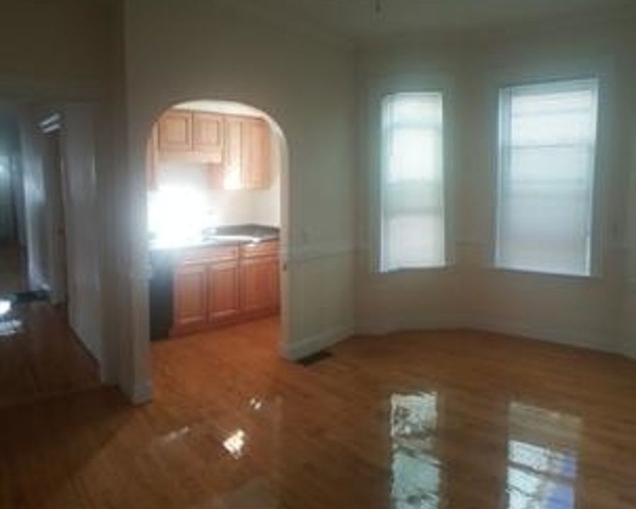 2nd image of 2 Montfern Ave #1AA