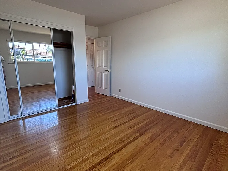 1337 Bedford St — Photo 28