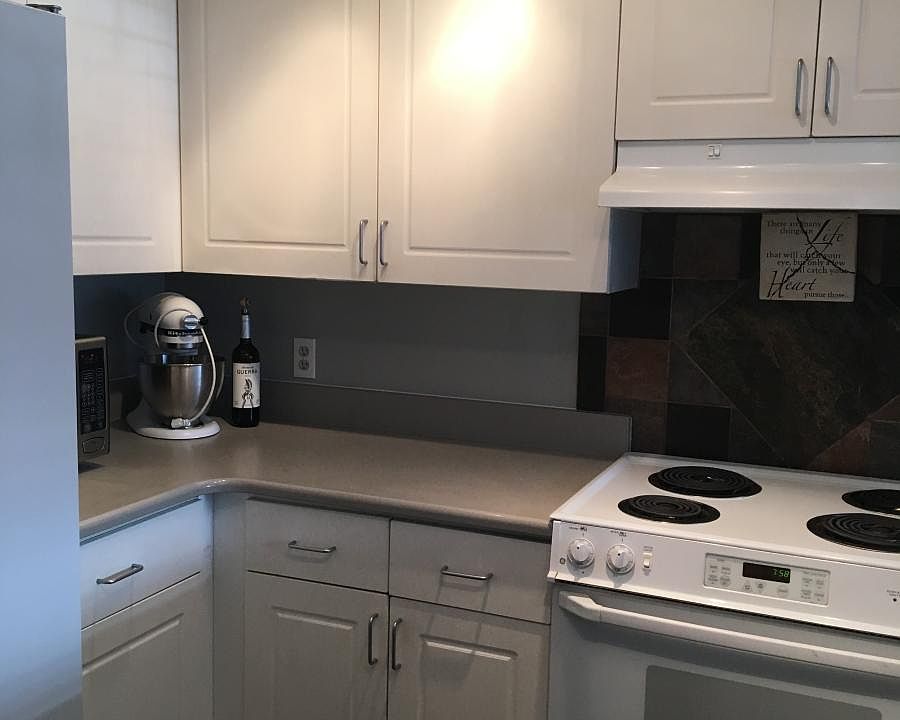New quartz countertops