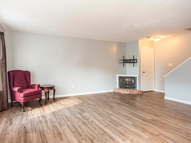 39 Staffordshire Commons Dr #39 — Photo 9