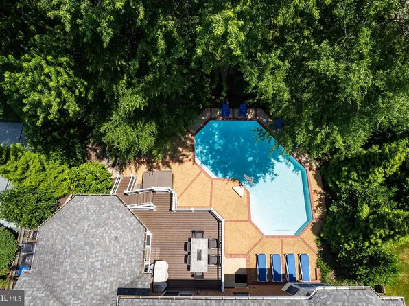 2755 Oakton Plantation Ln, Vienna, VA 22181