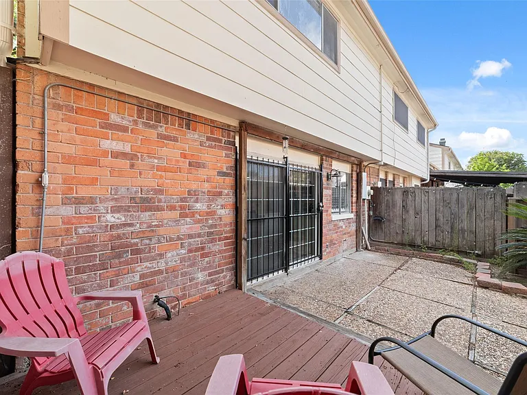 14345 Misty Meadow Ln — Photo 24