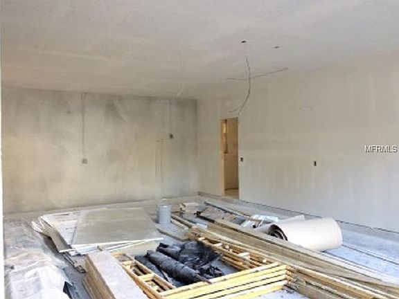 3rd image of 4180 Murdock Ave