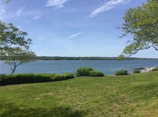 199 High Hill Rd, Tiverton, RI 02878