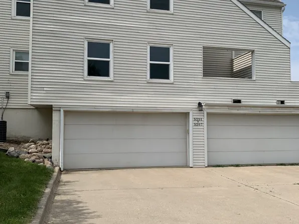 5255 Dakota Dr, West Des Moines, IA 50265