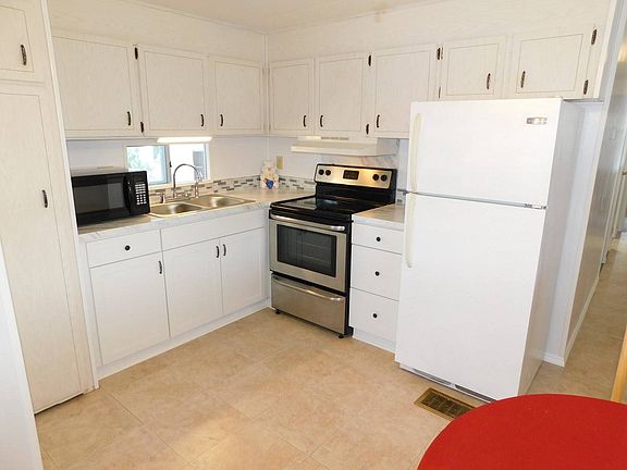3rd image of 11148 Mockingbird Ln
