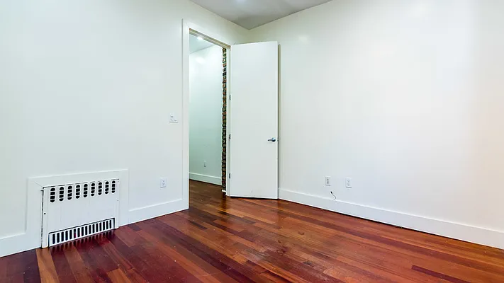 Rented by Nooklyn NYC LLC | media 35