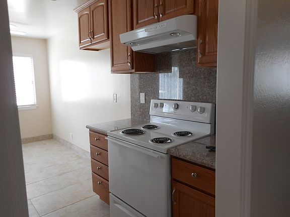3rd image of 811 Seabright Ave APT B