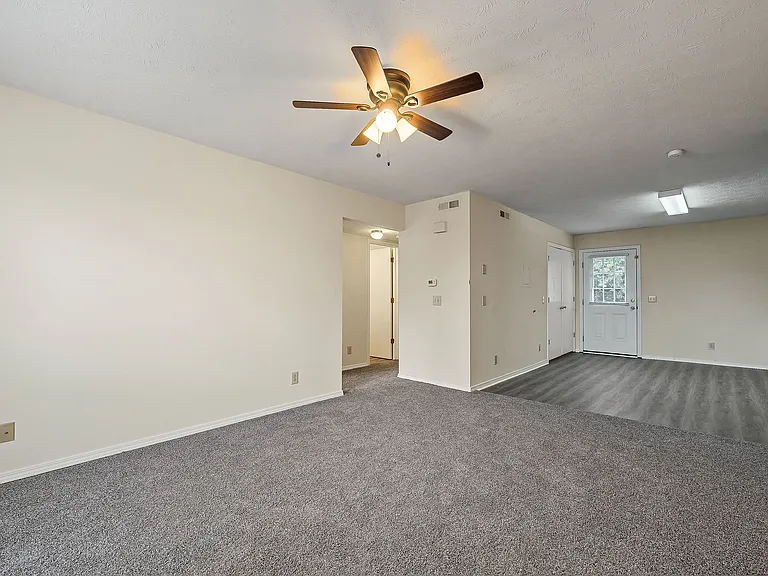 335 E 12th St #3 — Photo 1