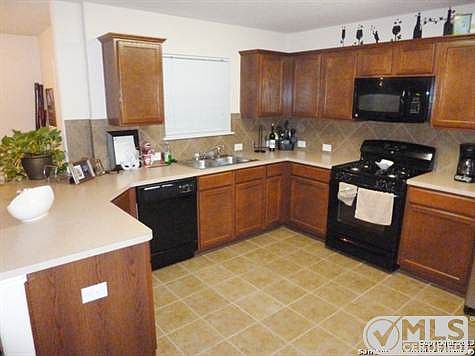 5th image of 3119 Candleside Dr