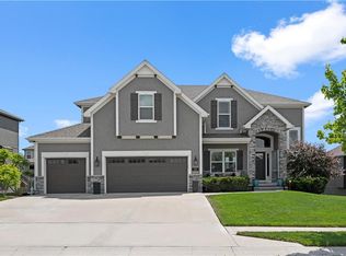 1915 NE 114th Ter, Kansas City, MO 64155