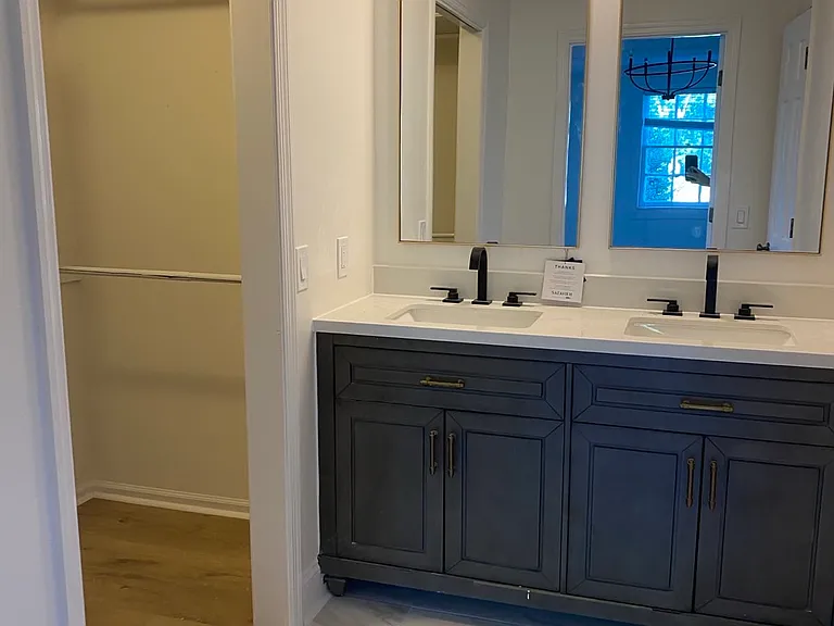 6328 Laurelwood Dr — Photo 5
