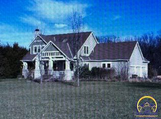 1424 N 960th Rd, Lawrence, KS 66046