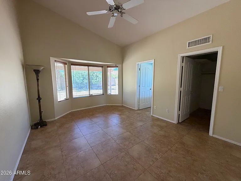 1289 W Maria Ln — Photo 11
