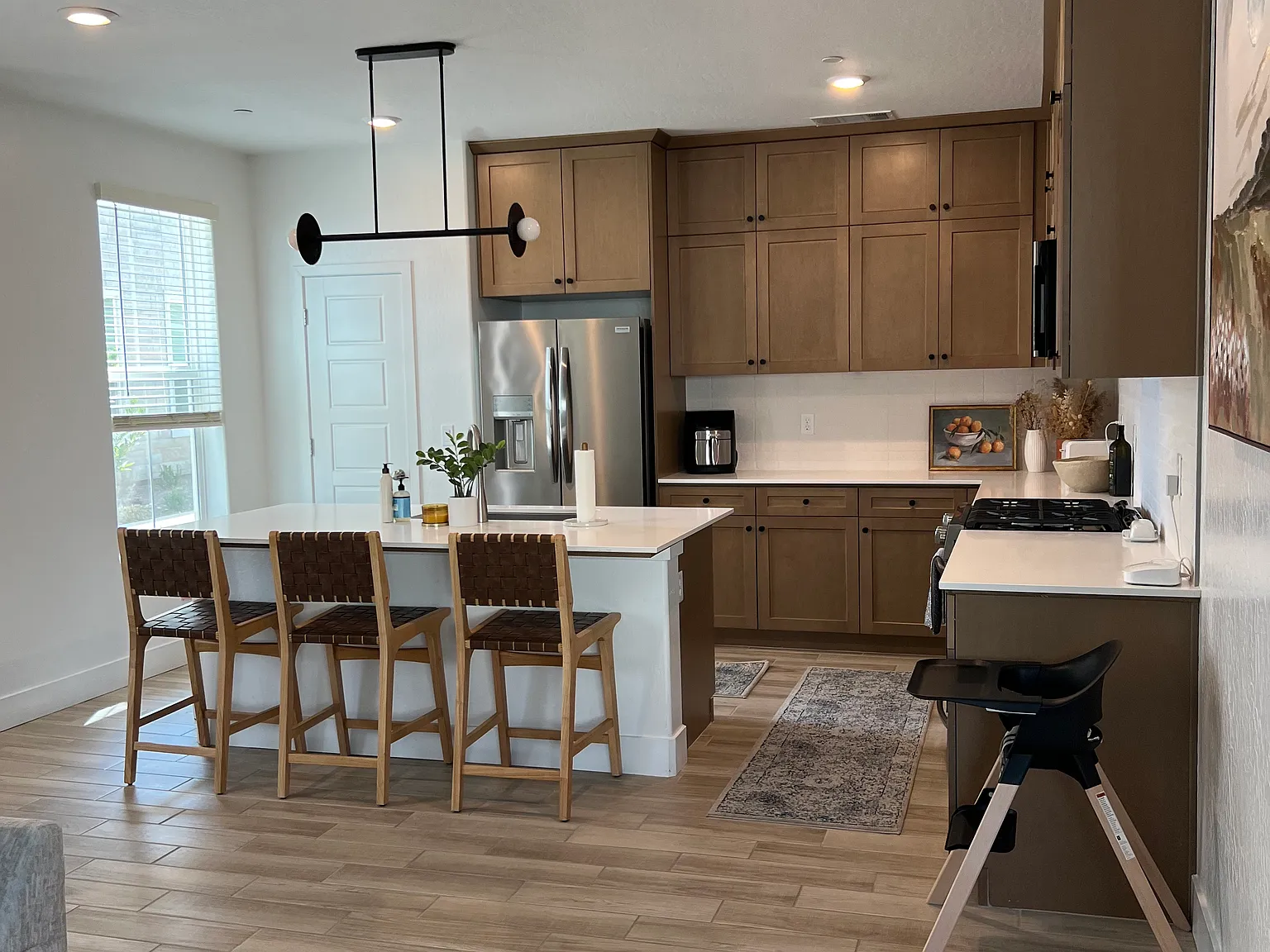 2831 E Teaberry Dr — Photo 1