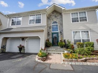 3 Whitehead Rd, Bridgewater, NJ 08807
