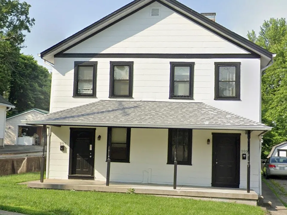 205 E Columbia Ave #205