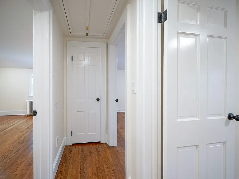 16 Brook St — Photo 33