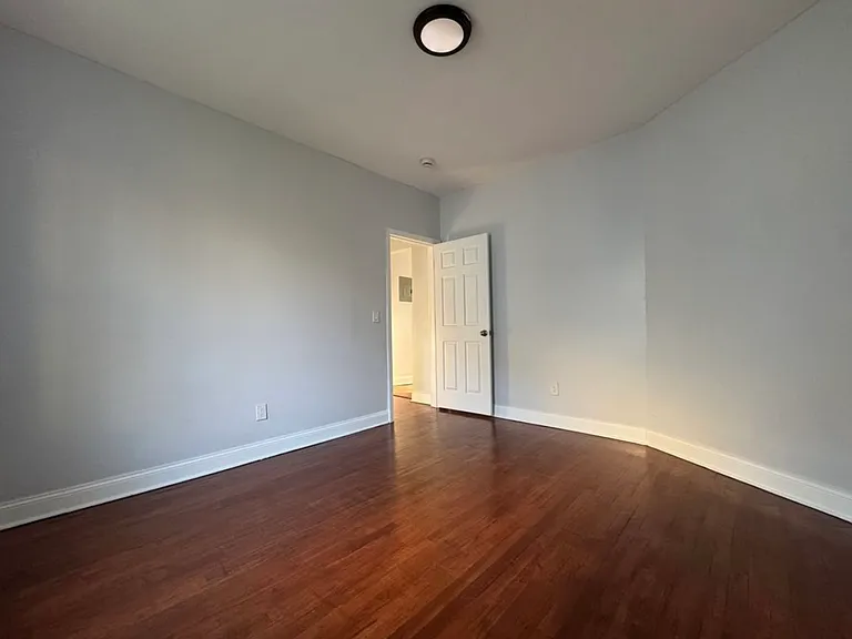 16 Laurel St #2A — Photo 9