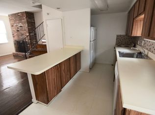 262 S Alder St #A, Philadelphia, PA 19107