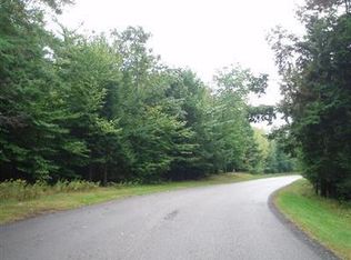 Opal Ridge Dr, Onekama, MI 49675