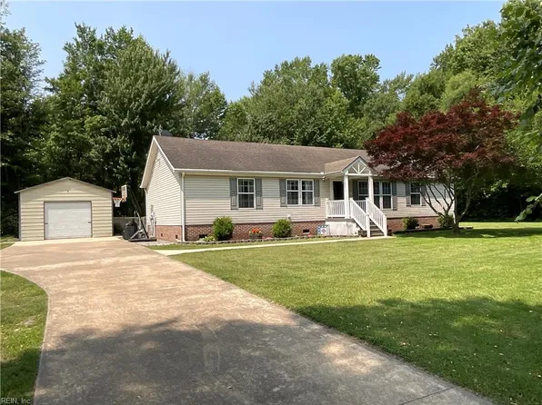 103 Marshall Ct, Moyock, NC 27958