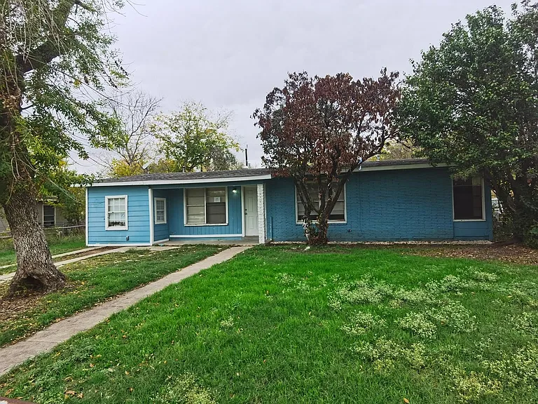119 Knollwood Dr — Photo 2