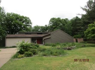W5451 Pine Dr, Norway, MI 49870