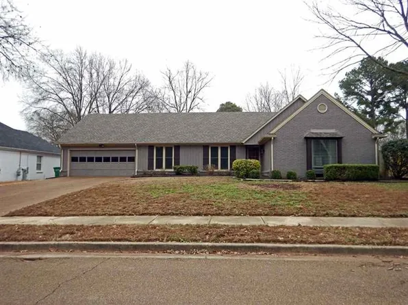 2074 Clayton Pl, Germantown, TN 38139