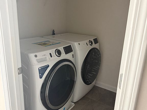 2nd image of 1173 Westhampton Way #1173
